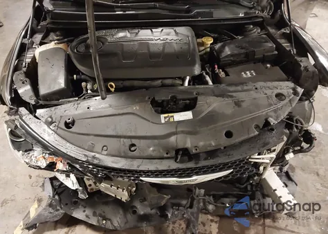 2015 Chrysler 200 S z USA, uszkodzony, nr VIN 1C3CCCDGXFN567250